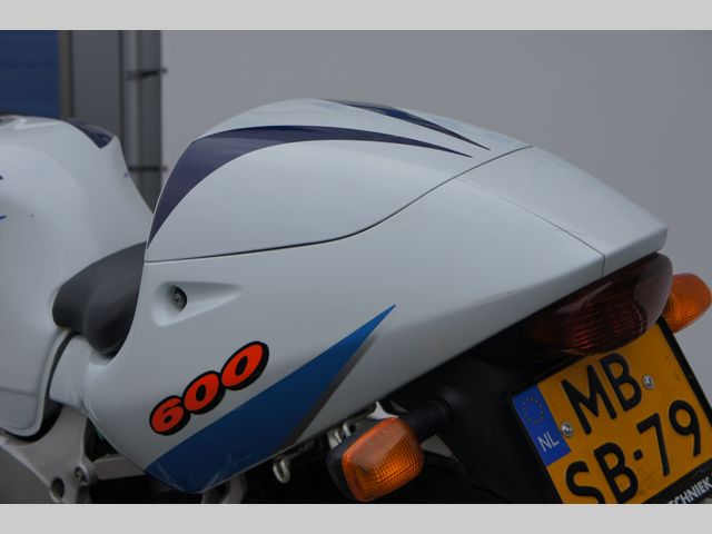 suzuki - gsx-r-600-srad