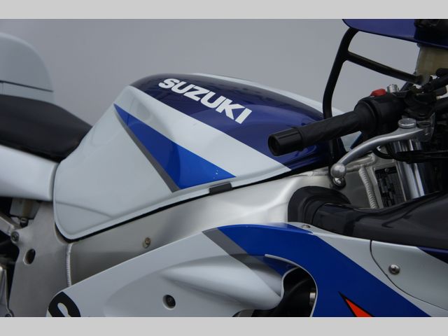 suzuki - gsx-r-600-srad