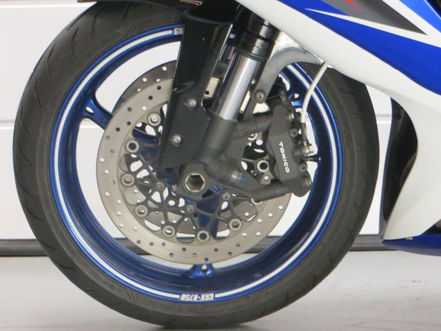 suzuki - gsx-r-750