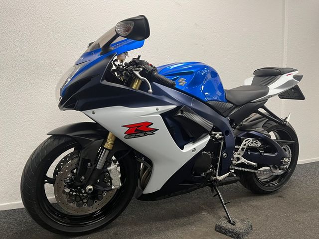 suzuki - gsx-r-750