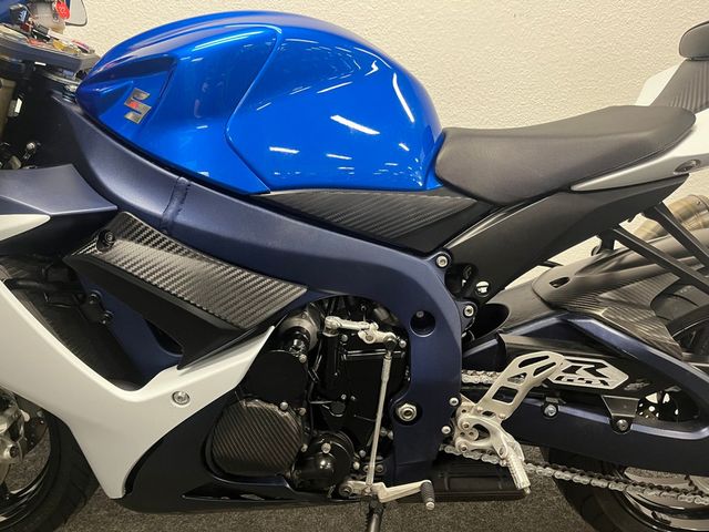 suzuki - gsx-r-750