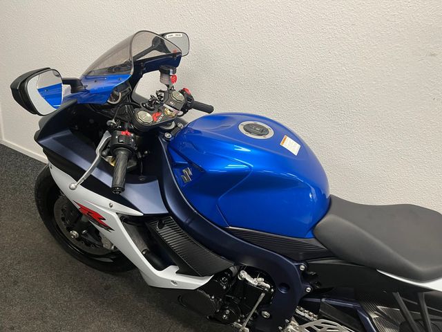 suzuki - gsx-r-750