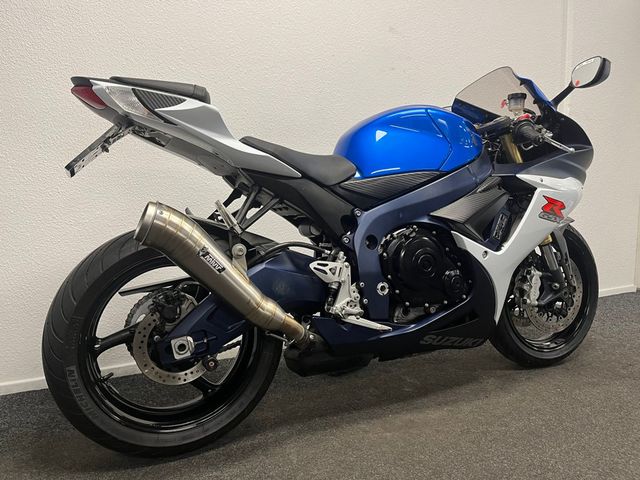 suzuki - gsx-r-750