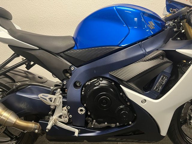 suzuki - gsx-r-750