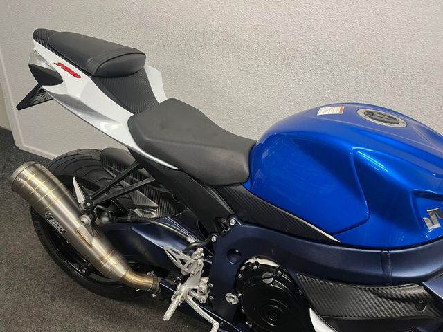 suzuki - gsx-r-750