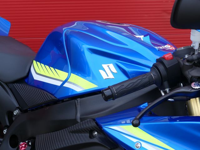 suzuki - gsx-r-750