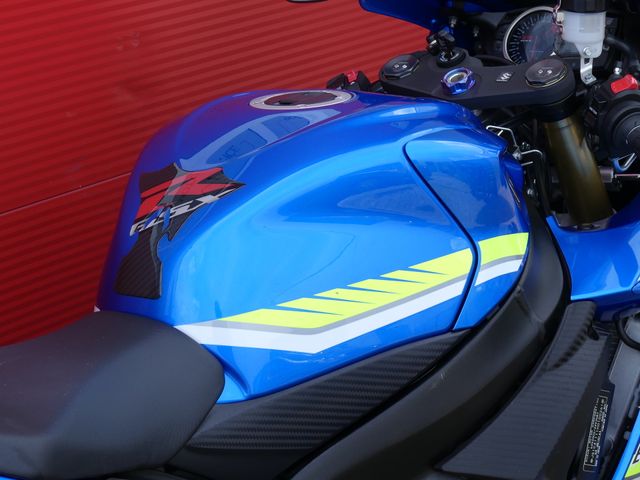 suzuki - gsx-r-750