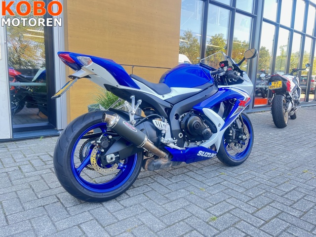 suzuki - gsx-r-750