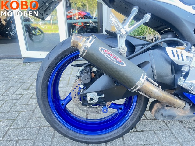 suzuki - gsx-r-750