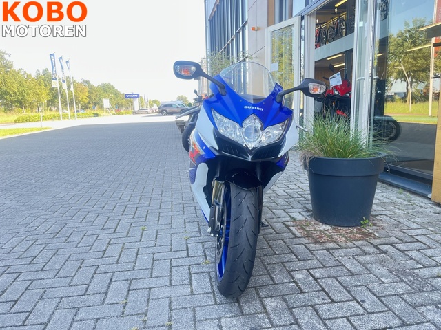 suzuki - gsx-r-750