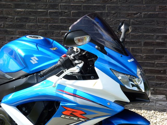 suzuki - gsx-r-750