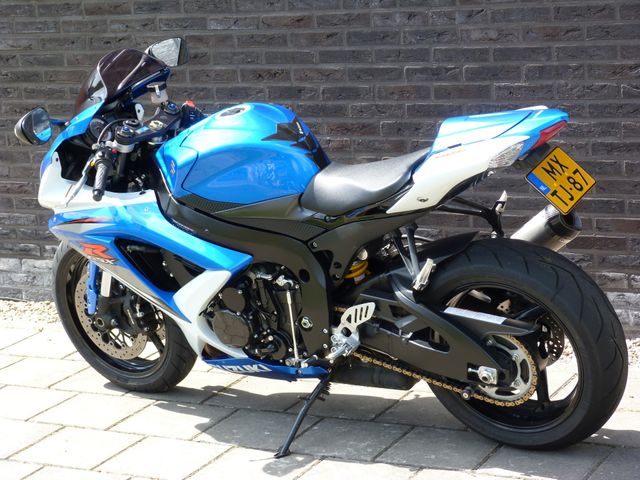 suzuki - gsx-r-750