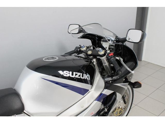 suzuki - gsx-r-750