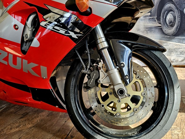 suzuki - gsx-r-750