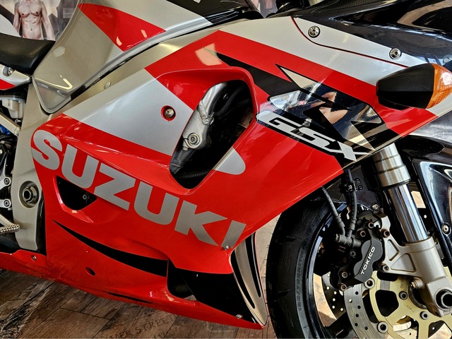 suzuki - gsx-r-750