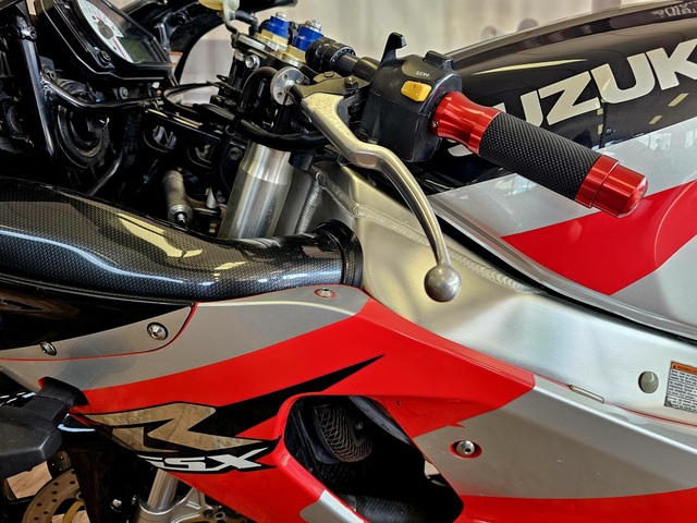 suzuki - gsx-r-750