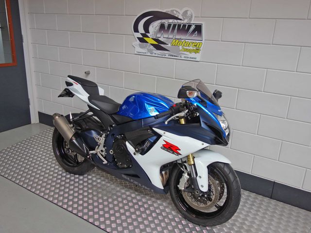 suzuki - gsx-r-750