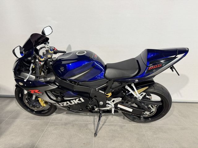 suzuki - gsx-r-750