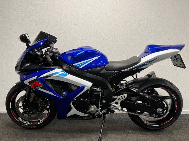 suzuki - gsx-r-750