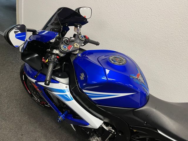 suzuki - gsx-r-750