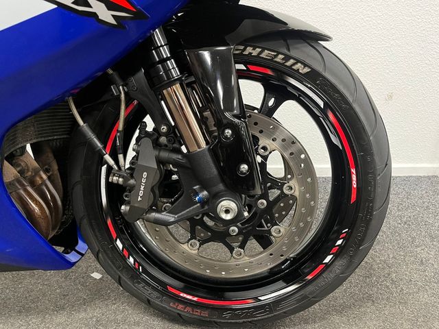 suzuki - gsx-r-750