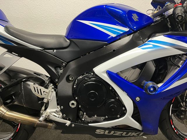 suzuki - gsx-r-750