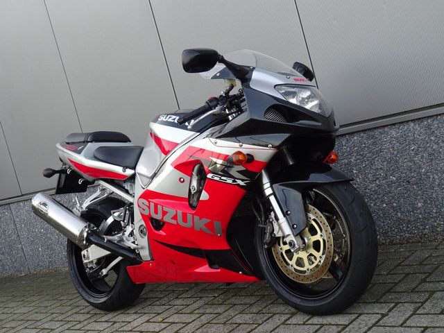 suzuki - gsx-r-750