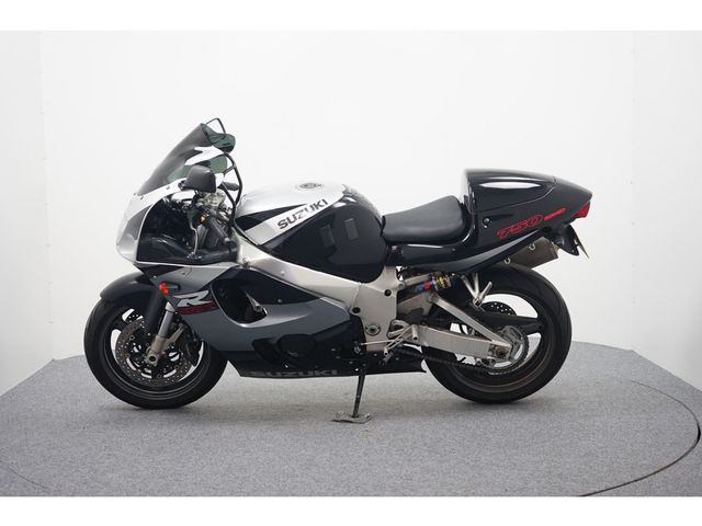 suzuki - gsx-r-750