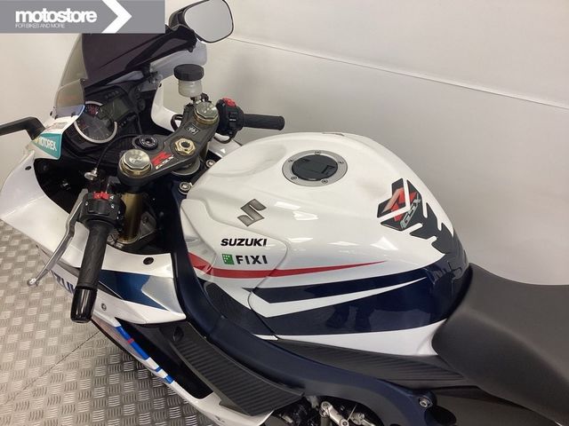 suzuki - gsx-r-750