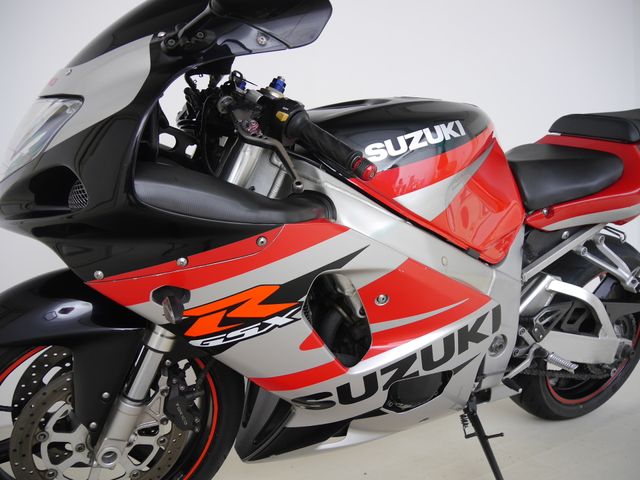 suzuki - gsx-r-750