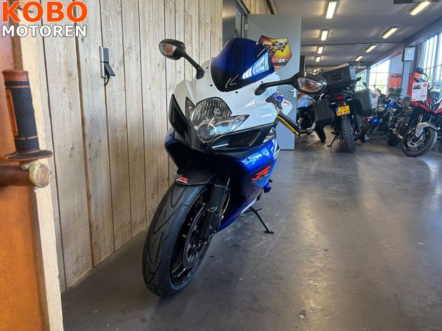 suzuki - gsx-r-750