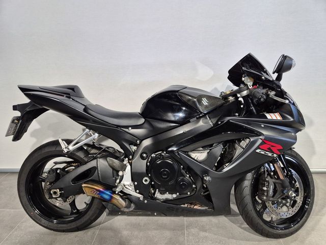 suzuki - gsx-r-750