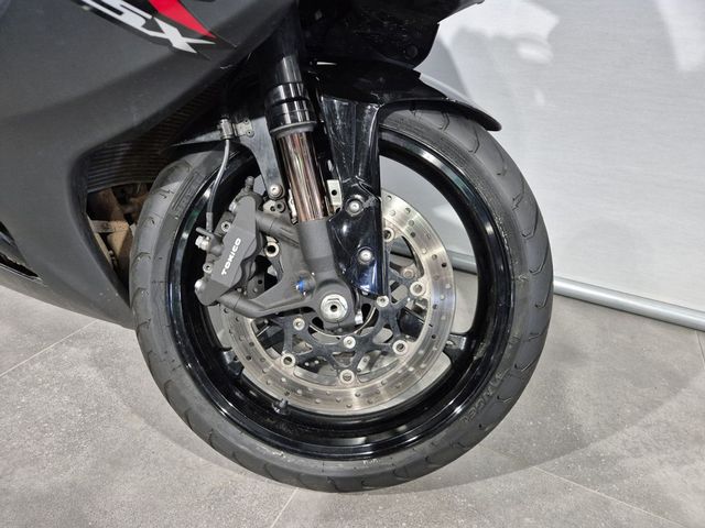 suzuki - gsx-r-750