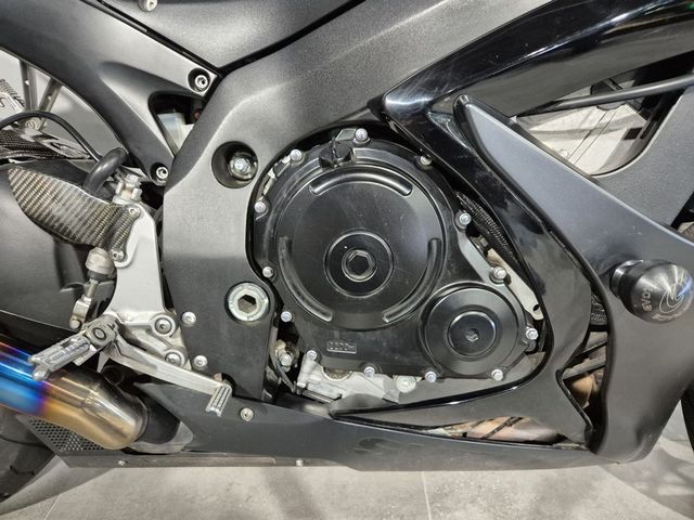 suzuki - gsx-r-750