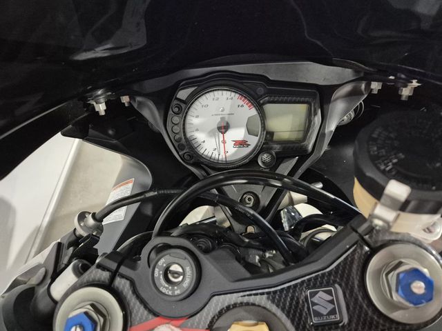 suzuki - gsx-r-750