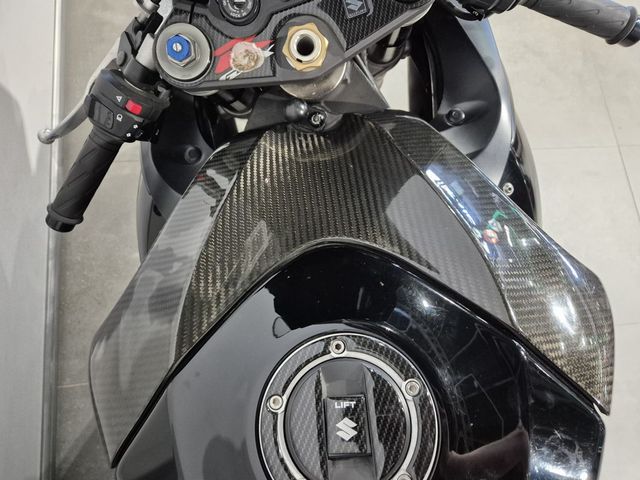 suzuki - gsx-r-750