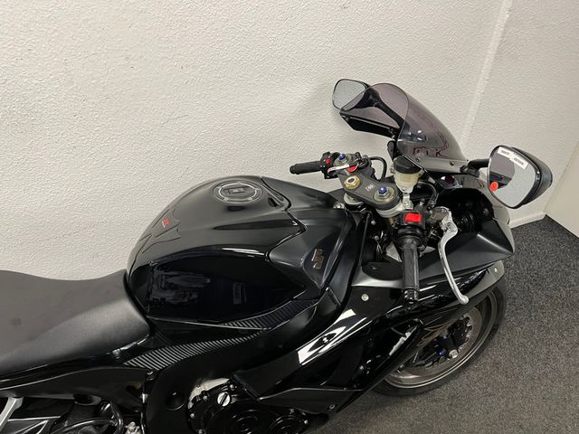suzuki - gsx-r-750