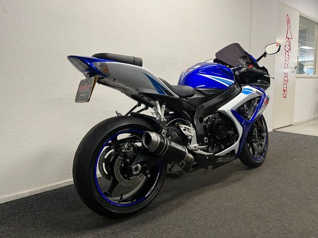 suzuki - gsx-r-750
