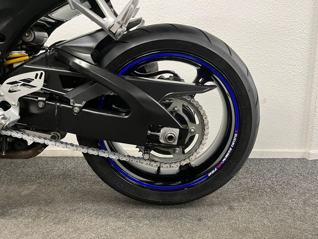 suzuki - gsx-r-750