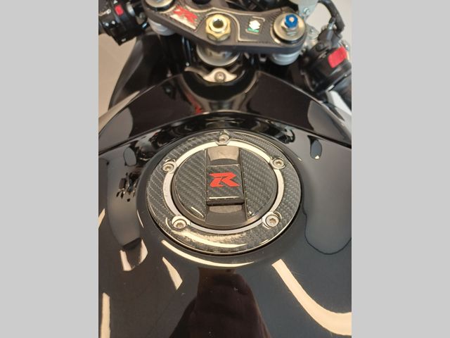 suzuki - gsx-r-750
