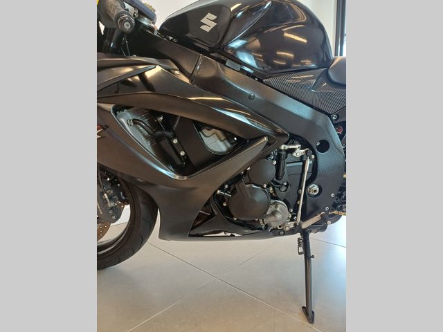 suzuki - gsx-r-750