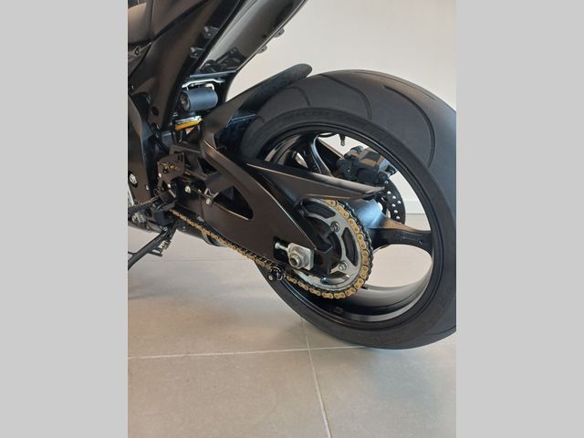 suzuki - gsx-r-750