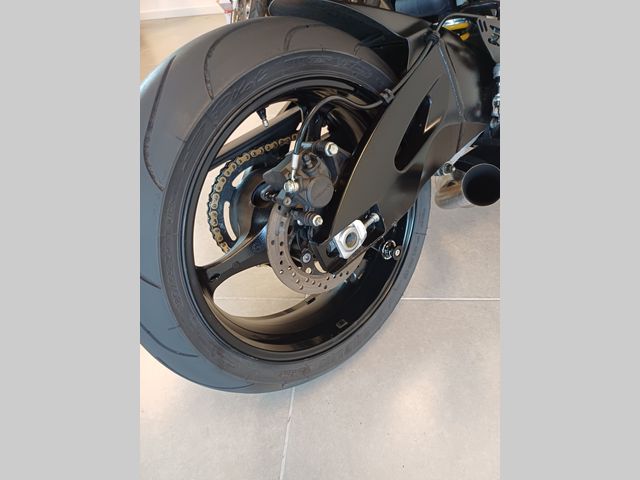 suzuki - gsx-r-750