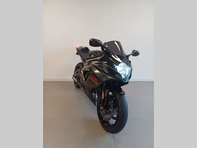 suzuki - gsx-r-750
