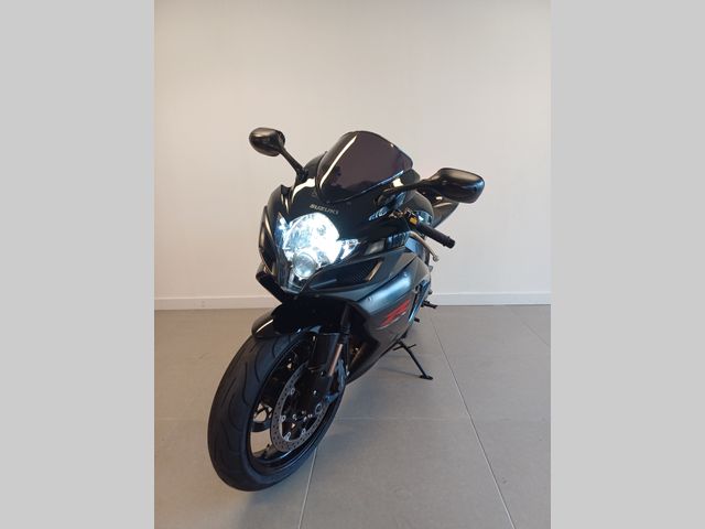suzuki - gsx-r-750