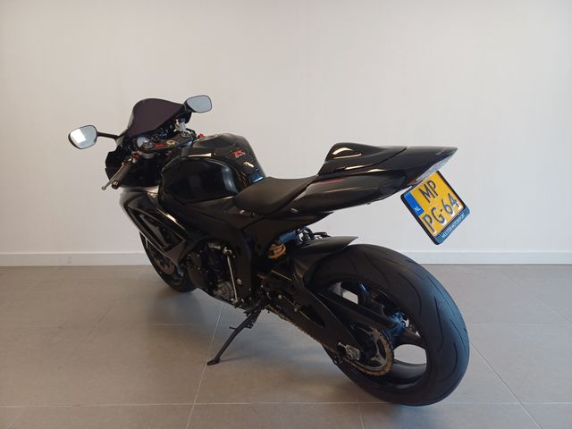 suzuki - gsx-r-750