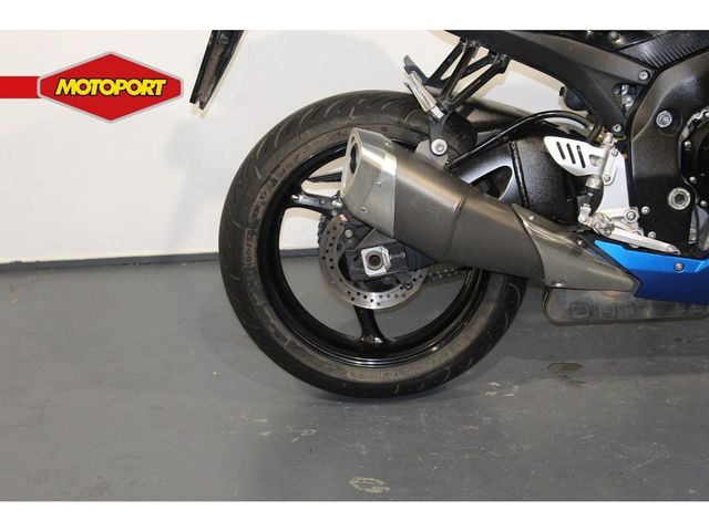 suzuki - gsx-r-750