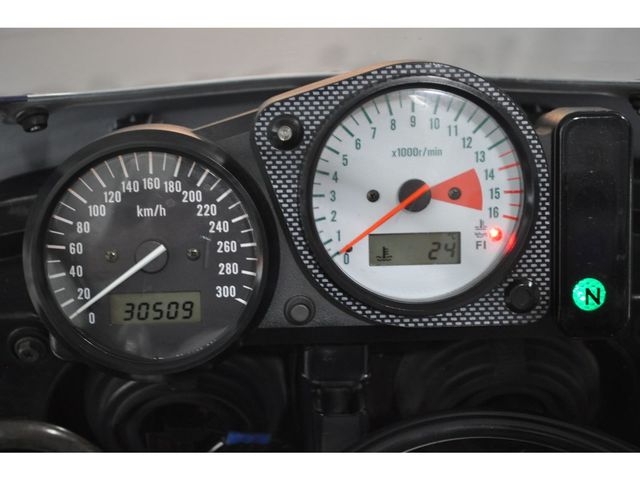 suzuki - gsx-r-750