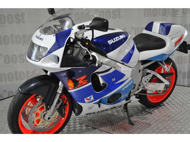 suzuki - gsx-r-750