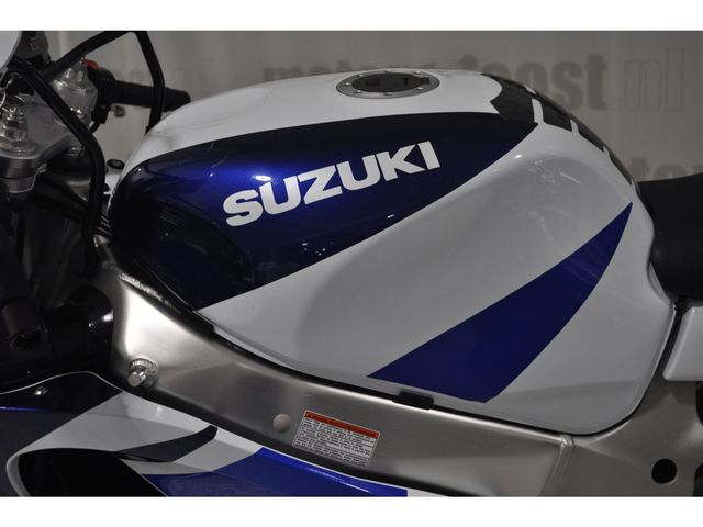 suzuki - gsx-r-750